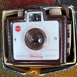 #432 Koday Brownie Holiday Camera